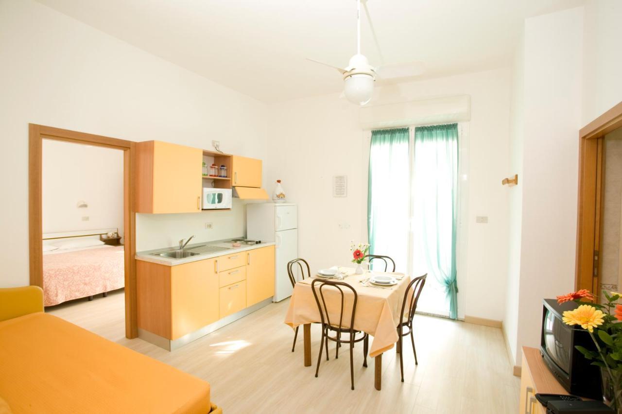 Residence Andrea Doria Cervia Exterior photo