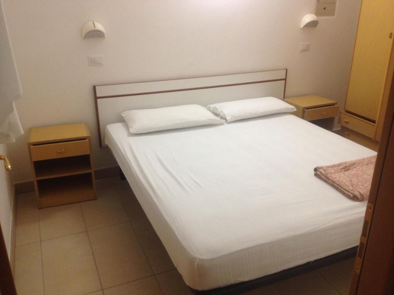 Residence Andrea Doria Cervia Exterior photo